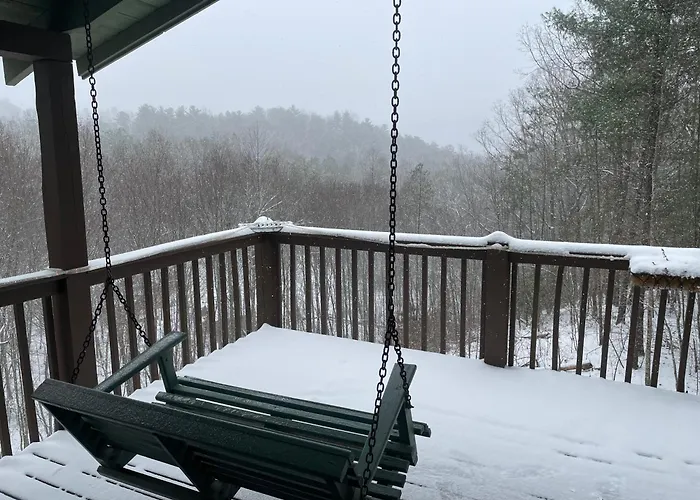 Love Nest In Blue Ridge